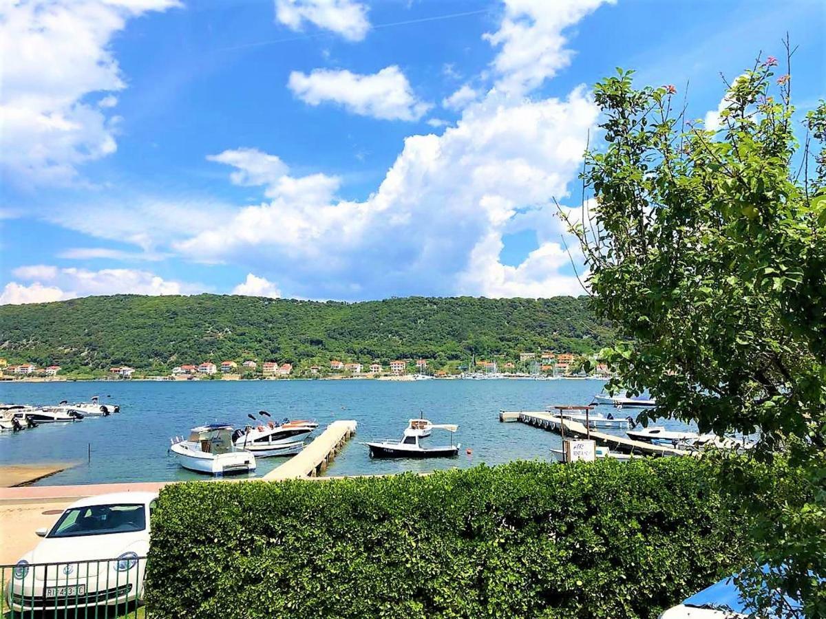 Apartments With Boat Mooring Marija Supetarska Draga Exteriér fotografie