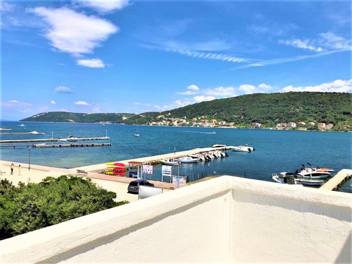 Apartments With Boat Mooring Marija Supetarska Draga Exteriér fotografie