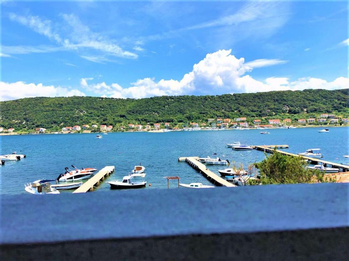 Apartments With Boat Mooring Marija Supetarska Draga Exteriér fotografie